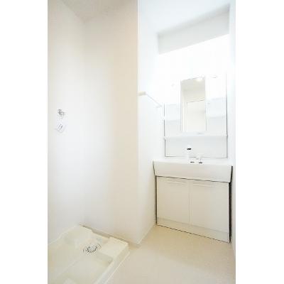 シャーロットⅡ 107【管理NO：1-023347501-01060】 ★家具家電は申し込み後に搬入します★の物件画像