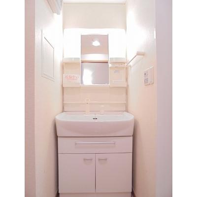 フィオレット立戸 203【管理NO：1-013649301-02030】 ★家具家電は申し込み後に搬入します★ ★2026年10月上旬入居可能★の物件画像