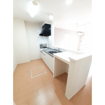 ファン　ファミールＡ 102【管理NO：1-018914901-01020】 ★家具家電は申し込み後に搬入します★の物件画像