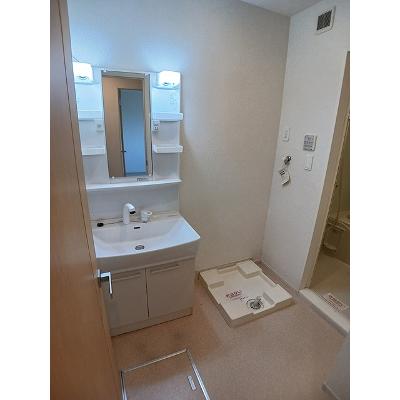 ラ・ロンディーネ　Ⅱ 202【管理NO：1-021863502-02020】 ★家具家電は申し込み後に搬入します★の物件画像