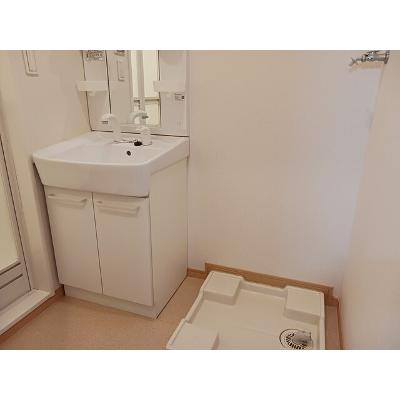 ボニート春日部 110【管理NO：1-016021701-01100】 ★家具家電は申し込み後に搬入します★ ★2026年10月中旬入居可能★の物件画像