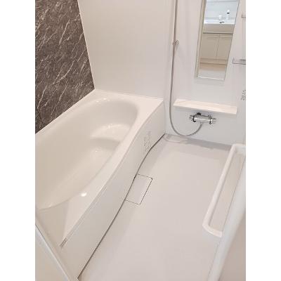 ニコリヴⅡ 102【管理NO：1-028404102-01020】 ★家具家電は申し込み後に搬入します★の物件画像