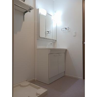 アルコバレーノ曙 201【管理NO：1-027833801-02010】 ★家具家電は申し込み後に搬入します★ ★2026年10月中旬入居可能★の物件画像