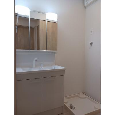 アヴニール 203【管理NO：1-027336101-02030】 ★家具家電は申し込み後に搬入します★ ★2026年11月上旬入居可能★の物件画像
