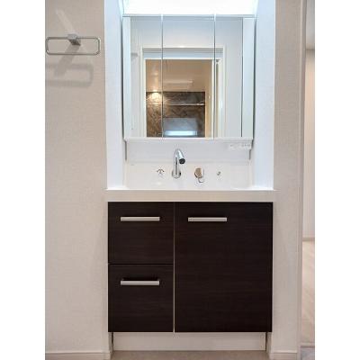 アドーラ　浅井　Ⅰ 101【管理NO：1-028144301-01010】 ★家具家電は申し込み後に搬入します★の物件画像