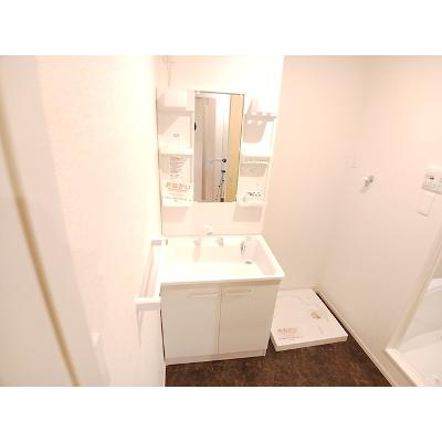 コンフォートⅣ 102【管理NO：1-021115302-01020】 ★家具家電は申し込み後に搬入します★の物件画像