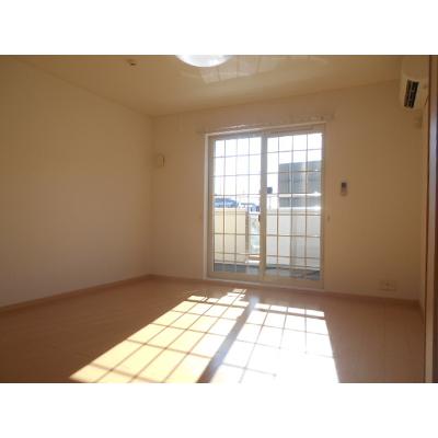 ヘップバーン 102【管理NO：1-015784401-01020】 ★家具家電は申し込み後に搬入します★ ★2026年10月中旬入居可能★の物件画像