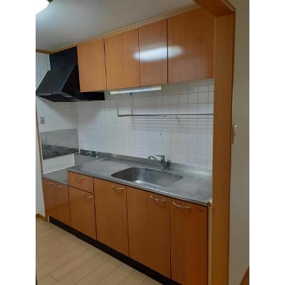 ラモーリ緑 101【管理NO：1-012482201-01010】 ★家具家電は申し込み後に搬入します★ ★2026年11月中旬入居可能★の物件画像