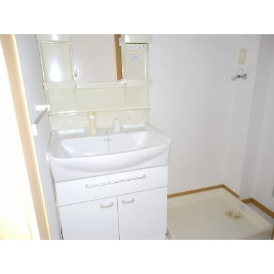 マーカスＡ 103【管理NO：1-013980401-01030】 ★家具家電は申し込み後に搬入します★ ★2026年10月上旬入居可能★の物件画像