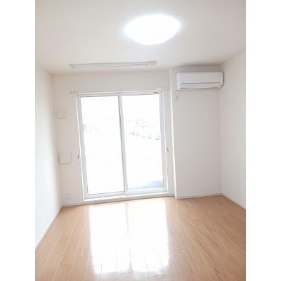 Ｓ・ＬＩＦＥ 102【管理NO：1-019095601-01020】 ★家具家電は申し込み後に搬入します★の物件画像
