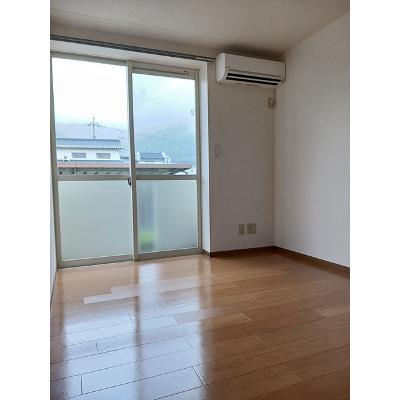 ホワイトリバー　Ａ 102【管理NO：1-011231301-01020】 ★家具家電は申し込み後に搬入します★の物件画像