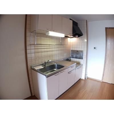 ウェアーハウス　Ｃ 201【管理NO：1-009786903-02010】 ★家具家電は申し込み後に搬入します★ ★2026年10月中旬入居可能★の物件画像