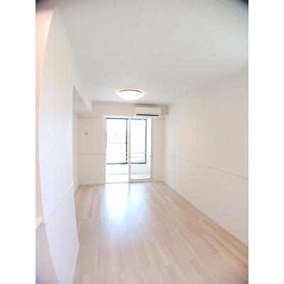 ラビー 101【管理NO：1-026745501-01010】 ★家具家電は申し込み後に搬入します★ ★2026年10月中旬入居可能★の物件画像