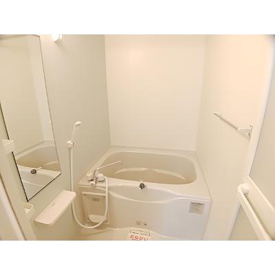 フローラ春日 103【管理NO：1-020121901-01030】 ★家具家電は申し込み後に搬入します★の物件画像