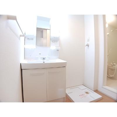 フローラ春日 103【管理NO：1-020121901-01030】 ★家具家電は申し込み後に搬入します★の物件画像
