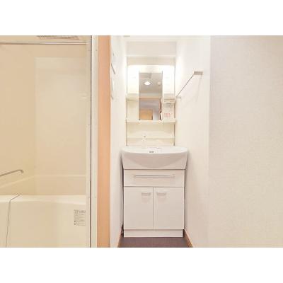 ウールー・ヴィラージュ 305【管理NO：1-014663201-03050】 ★家具家電は申し込み後に搬入します★ ★2026年09月下旬入居可能★の物件画像