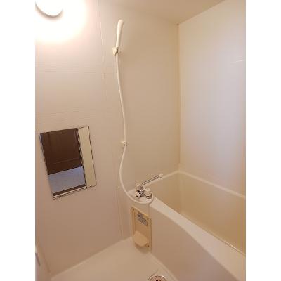 グランデファジョリーノ 101【管理NO：1-011564801-01010】 ★家具家電は申し込み後に搬入します★の物件画像
