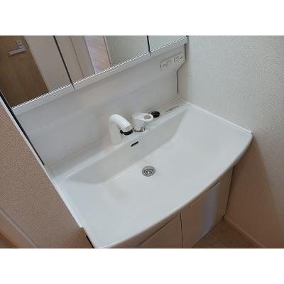 キャサブランカⅤ 103【管理NO：1-026671502-01030】 ★家具家電は申し込み後に搬入します★ ★2026年11月中旬入居可能★の物件画像