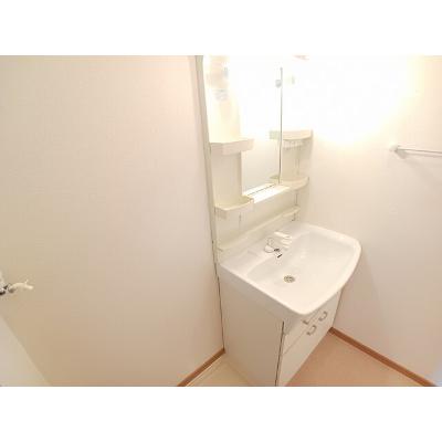 アルモニーアンジュ 102【管理NO：1-014340401-01020】 ★家具家電は申し込み後に搬入します★の物件画像