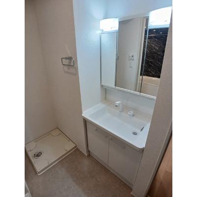 ベルジークⅠ 102【管理NO：1-027912401-01020】 ★家具家電は申し込み後に搬入します★の物件画像