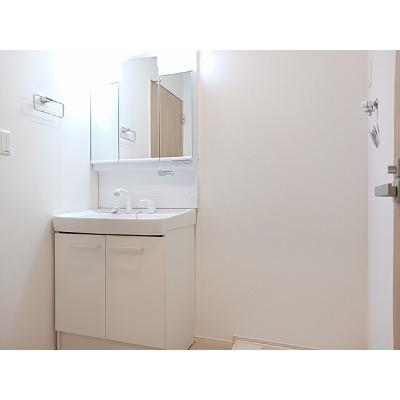 ＫＡＭ　ＫＡＭ 203【管理NO：1-027885901-02030】 ★家具家電は申し込み後に搬入します★の物件画像