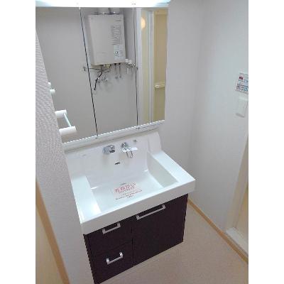 ブリューテ 103【管理NO：1-018164501-01030】 ★家具家電は申し込み後に搬入します★ ★2026年10月中旬入居可能★の物件画像
