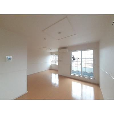 サクラ 201【管理NO：1-018296501-02010】 ★家具家電は申し込み後に搬入します★ ★2026年10月中旬入居可能★の物件画像