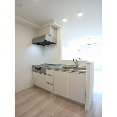 クレストール　リヴェール 105【管理NO：1-028651801-01050】 ★家具家電は申し込み後に搬入します★ ★2027年02月上旬入居可能★の物件画像