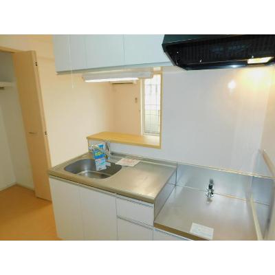 サニー・プレイス 203【管理NO：1-017991301-02030】 ★家具家電は申し込み後に搬入します★の物件画像