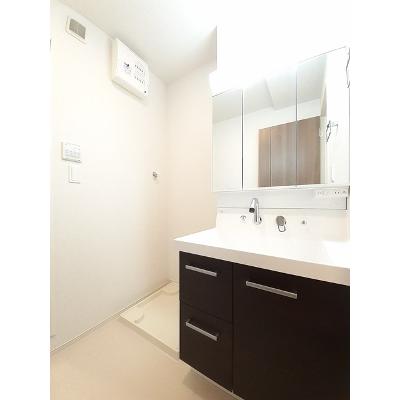 ベラ　ルーナ 102【管理NO：1-026305101-01020】 ★家具家電は申し込み後に搬入します★ ★2026年11月中旬入居可能★の物件画像