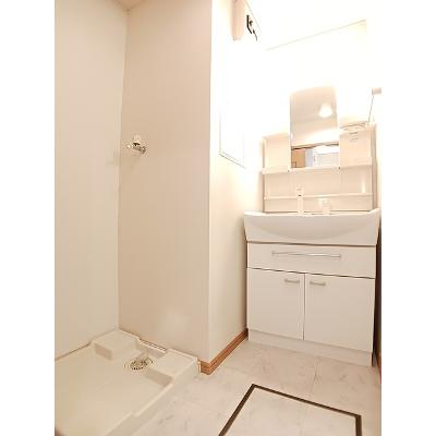 プリュジュールＣ 203【管理NO：1-014556403-02030】 ★家具家電は申し込み後に搬入します★ ★2026年11月中旬入居可能★の物件画像