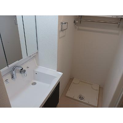 カーサ　ビアンカ　デュエ 203【管理NO：1-028548201-02030】 ★家具家電は申し込み後に搬入します★の物件画像