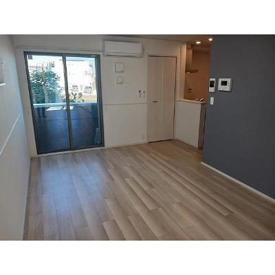 カーサ　ビアンカ　デュエ 102【管理NO：1-028548201-01020】 ★家具家電は申し込み後に搬入します★の物件画像