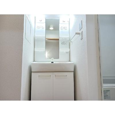 カーサ　プラシード 203【管理NO：1-015439901-02030】 ★家具家電は申し込み後に搬入します★の物件画像