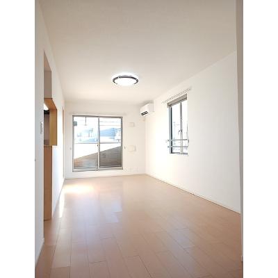 ムーン　ガーデン樹来 303【管理NO：1-018710901-03030】 ★家具家電は申し込み後に搬入します★の物件画像