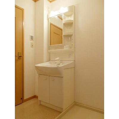 シンフォニーパーク 202【管理NO：1-012096802-02020】 ★家具家電は申し込み後に搬入します★ ★2026年10月上旬入居可能★の物件画像