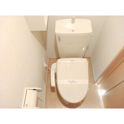 パルメゾン　弐番館 201【管理NO：1-018676801-02010】 ★家具家電は申し込み後に搬入します★の物件画像