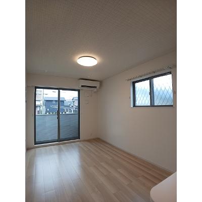 Ｅｕｐｈｏｒｉａ 101【管理NO：1-027180601-01010】 ★家具家電は申し込み後に搬入します★の物件画像