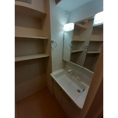 コパール 103【管理NO：1-026611401-01030】 ★家具家電は申し込み後に搬入します★ ★2026年09月中旬入居可能★の物件画像