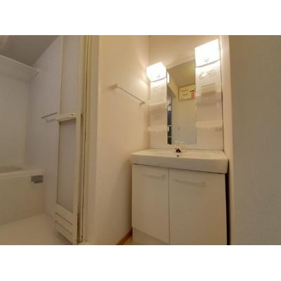 シュトラール 103【管理NO：1-015302301-01030】 ★家具家電は申し込み後に搬入します★の物件画像