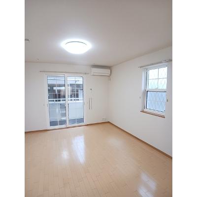 エクセランクールⅢ 103【管理NO：1-015201502-01030】 ★家具家電は申し込み後に搬入します★の物件画像
