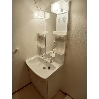 エクセランクールⅢ 103【管理NO：1-015201502-01030】 ★家具家電は申し込み後に搬入します★の物件画像