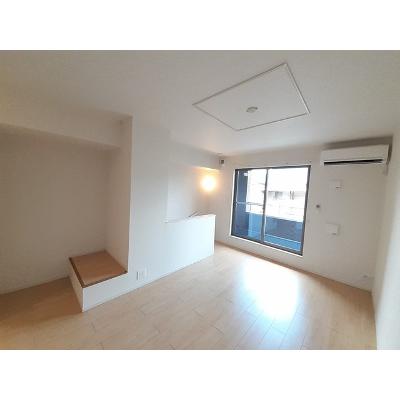 シカタ　ロジュマン 106【管理NO：1-020332301-01050】 ★家具家電は申し込み後に搬入します★ ★2026年10月中旬入居可能★の物件画像