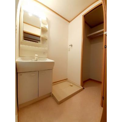 シュープリーム 202【管理NO：1-012225901-02020】 ★家具家電は申し込み後に搬入します★ ★2026年10月中旬入居可能★の物件画像