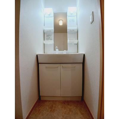 ヴィスタマーレ 101【管理NO：1-016574001-01010】 ★家具家電は申し込み後に搬入します★の物件画像