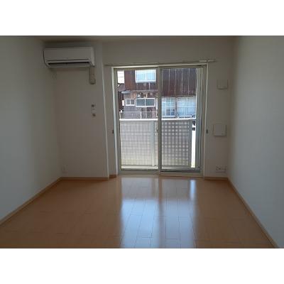 メゾン　ボヌールⅢ 104【管理NO：1-018014403-01040】 ★家具家電は申し込み後に搬入します★の物件画像