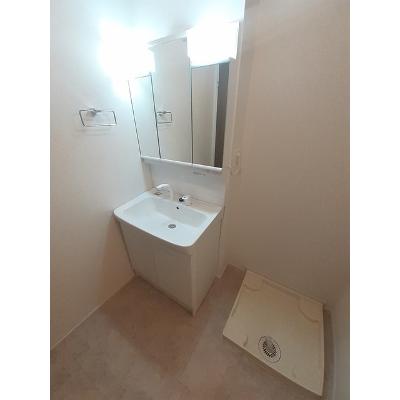 フェニックス　Ⅱ 204【管理NO：1-026630402-02040】 ★家具家電は申し込み後に搬入します★の物件画像