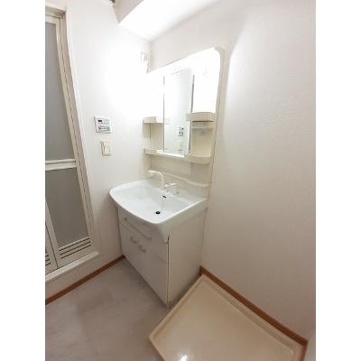 プラシード参番館 101【管理NO：1-013835303-01010】 ★家具家電は申し込み後に搬入します★ ★2026年10月中旬入居可能★の物件画像