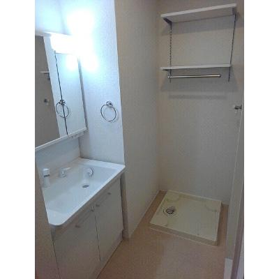 ヴィラフィオーレ藤原　Ⅲ 102【管理NO：1-025022303-01020】 ★家具家電は申し込み後に搬入します★ ★2026年09月中旬入居可能★の物件画像