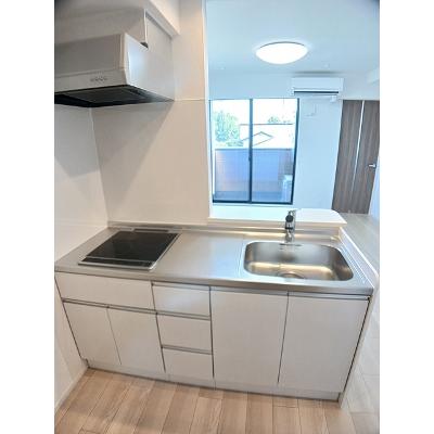 シャリオ　バシェ 301【管理NO：1-028588801-03010】 ★家具家電は申し込み後に搬入します★の物件画像